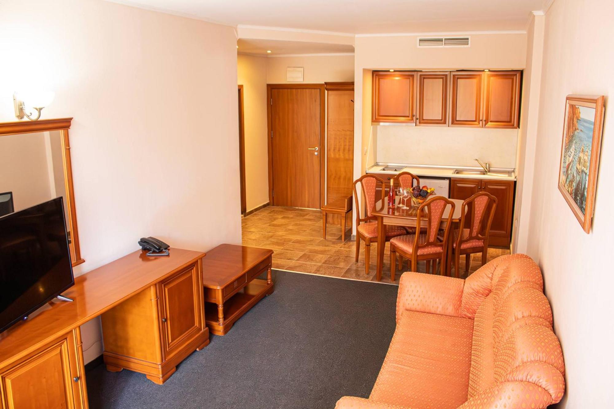 Estreya Residence Hotel And Spa Saints Constantine and Helena Exteriör bild